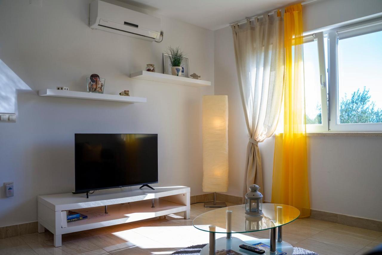 לומבארדה House Fidulic - Apartment The Lavender מראה חיצוני תמונה